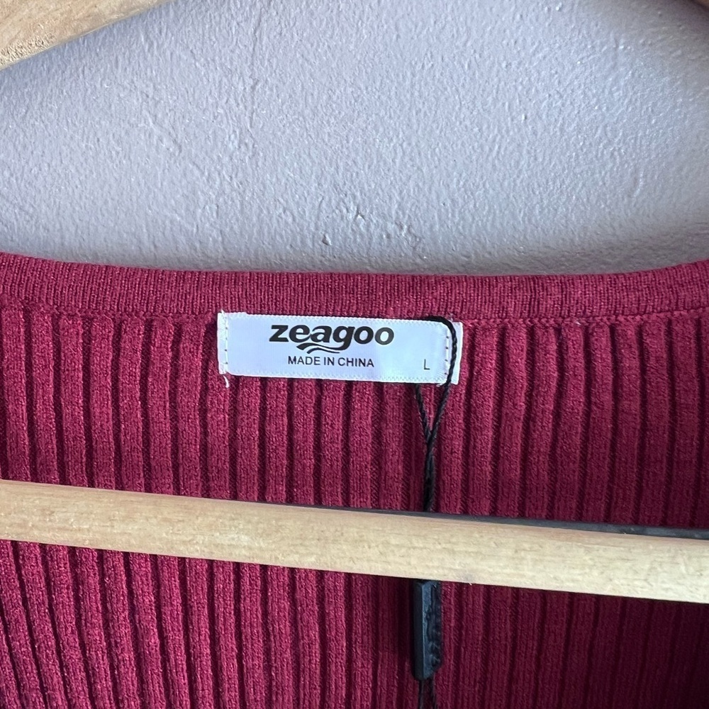 Deep Red V-Neck Ribbed Top, Size Large - Picture 3 of 4